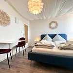 Apartment Fuer 3 Gaeste Mit Kostenlosen Parkplaetzen Und Lift