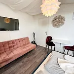 Apartment Fuer 3 Gaeste Mit Kostenlosen Parkplaetzen Und Lift
