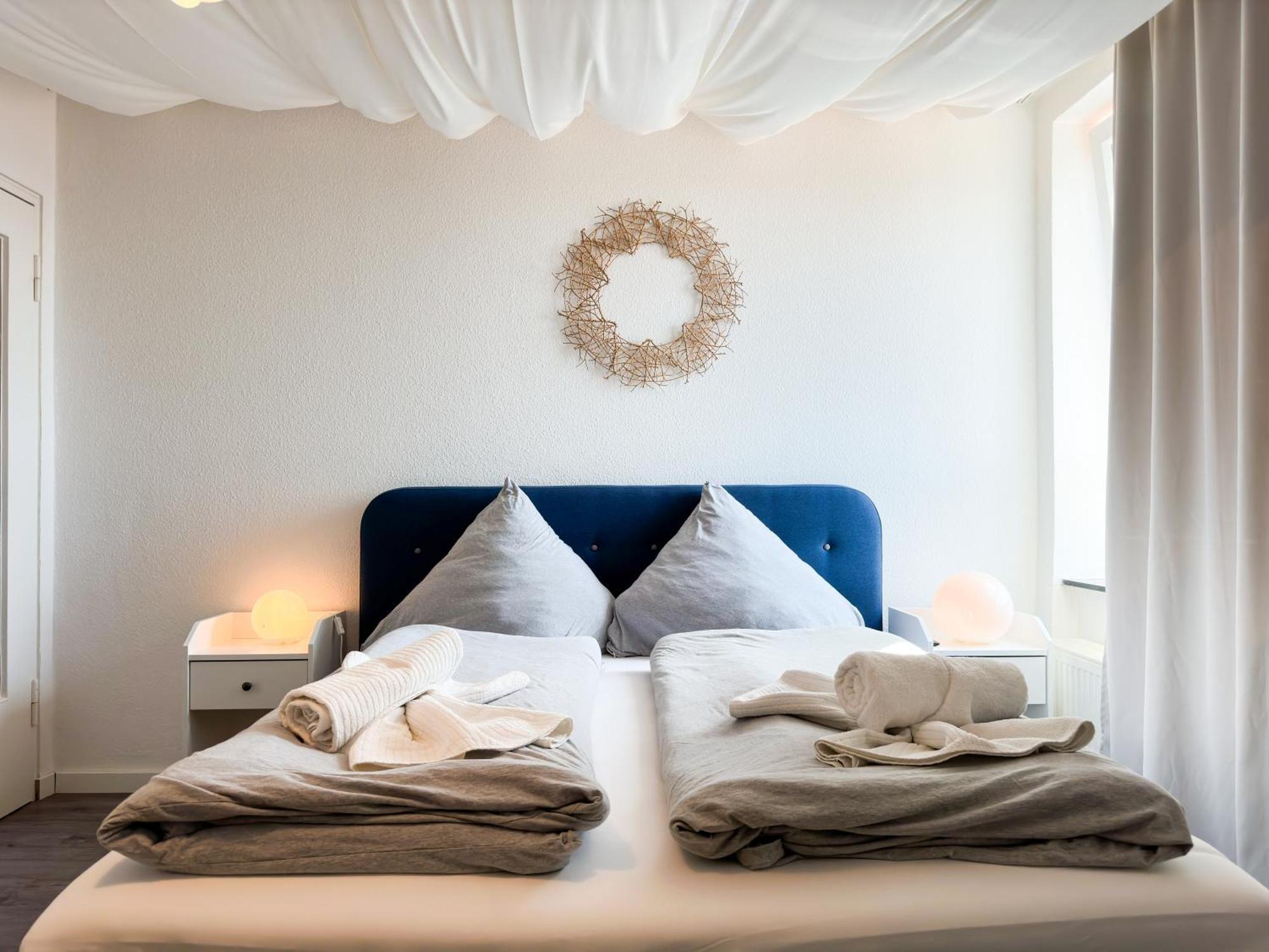Fuer 3 Gaeste Mit Kostenlosen Parkplaetzen Und Lift Apartment Hannover